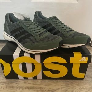 NWT adidas Sneakers